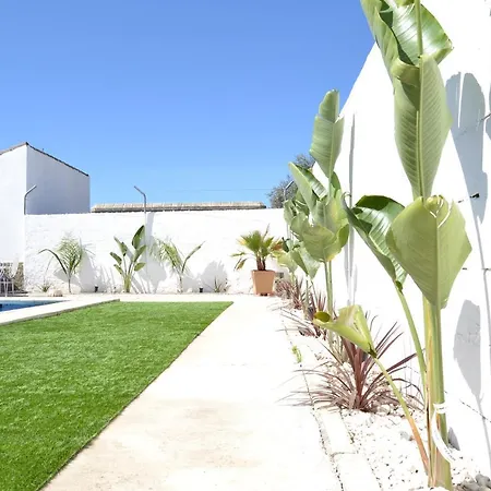Holiday home La Orquidea De *